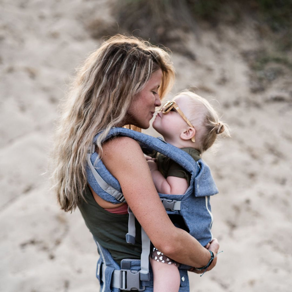 5 Simple Tips To Keep In Mind While Travelling With A Small Child