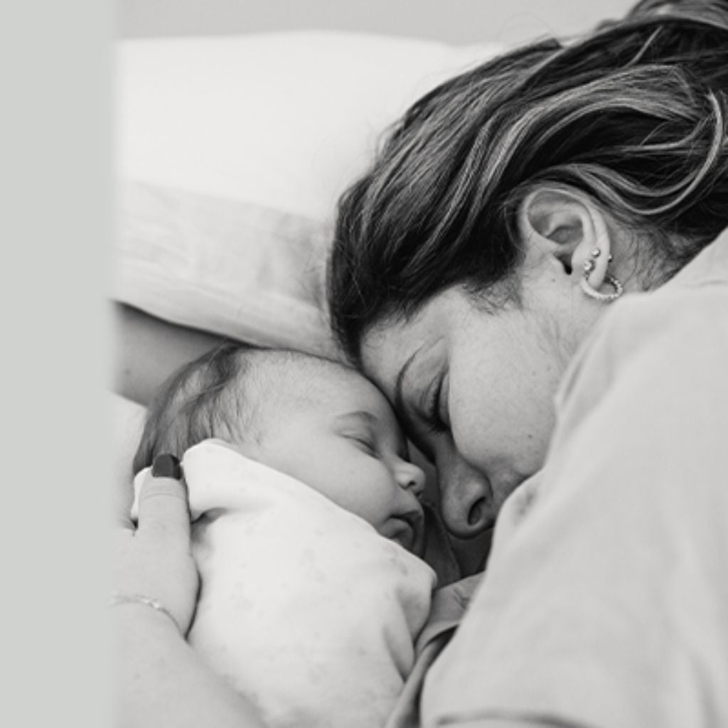A Helpful Guide for Surviving the Newborn Phase Challenges