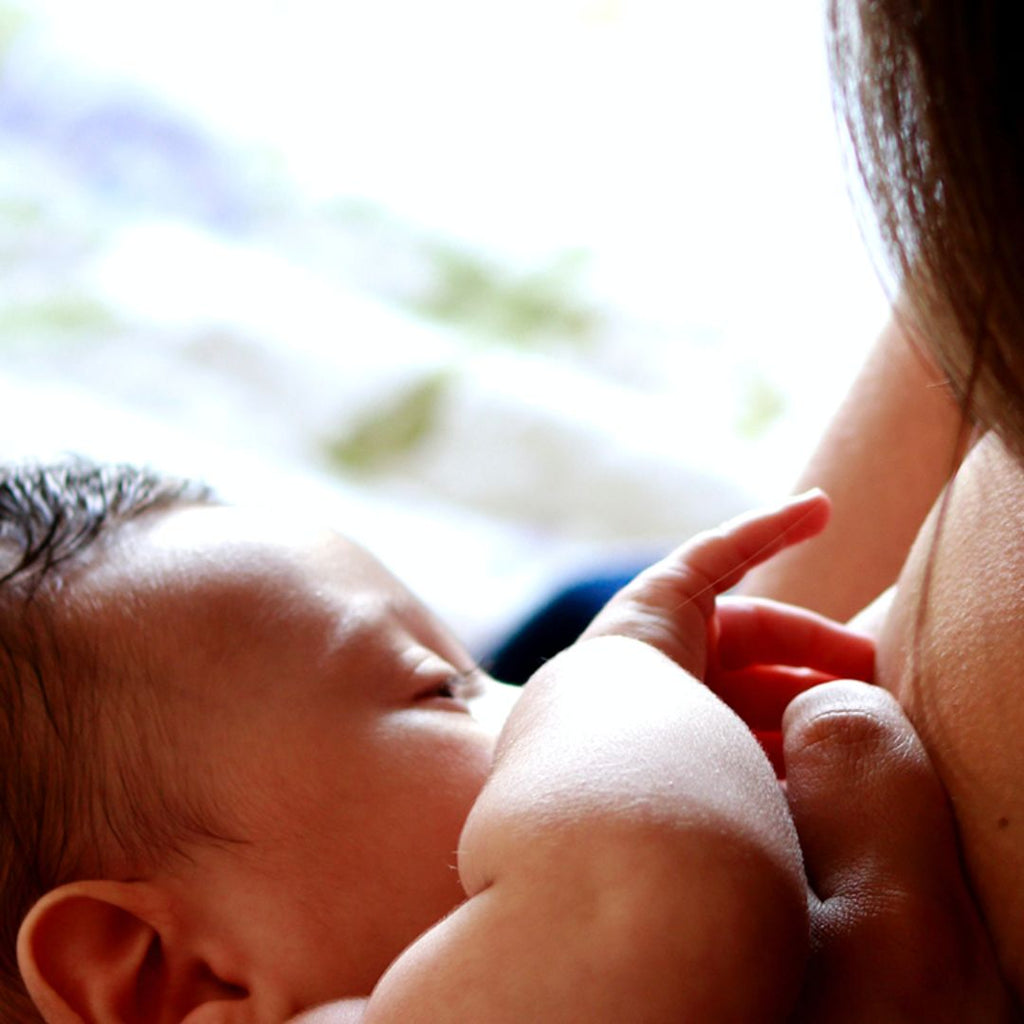Learn How Breast Milk Changes To Meet Your Little One’s Needs